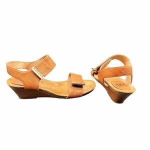 Sofft Leather Wedge Sandals Women’s 7.5 Brown Comfort Buckle Heels